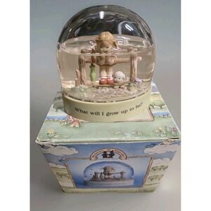 Memories of Yesterday What Will I Grow Up To Be? Snow Globe Water Dome Vintage